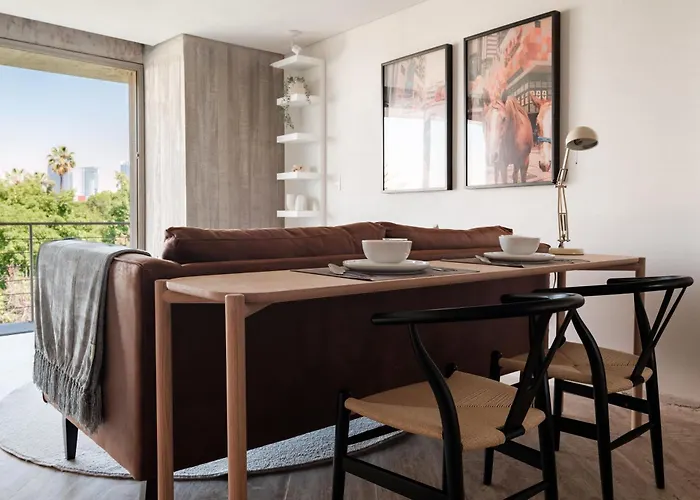 Par 607 Apartment